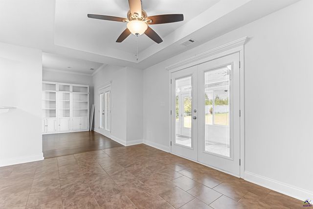 403 Lamplight Drive, Byron, GA 31008