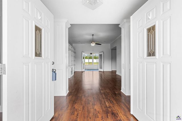 403 Lamplight Drive, Byron, GA 31008