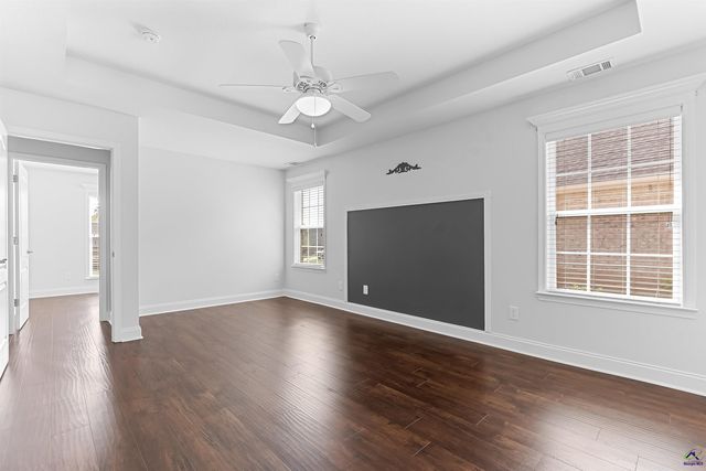 403 Lamplight Drive, Byron, GA 31008