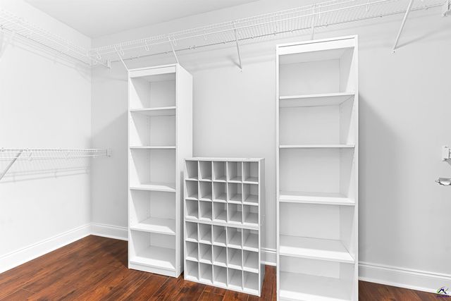 403 Lamplight Drive, Byron, GA 31008