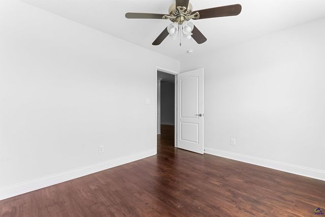 403 Lamplight Drive, Byron, GA 31008