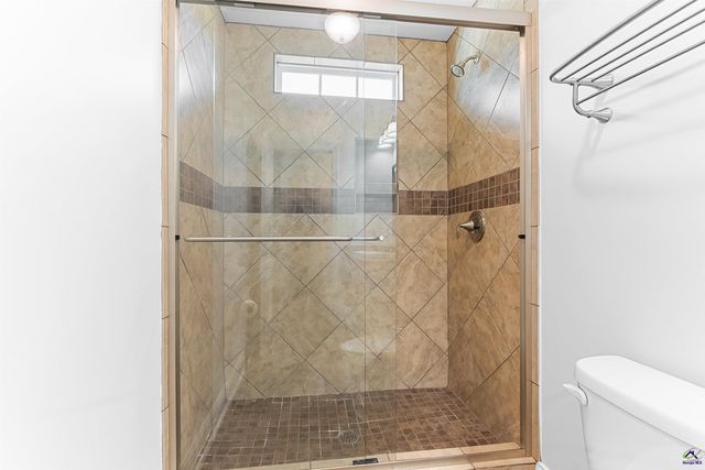 403 Lamplight Drive, Byron, GA 31008