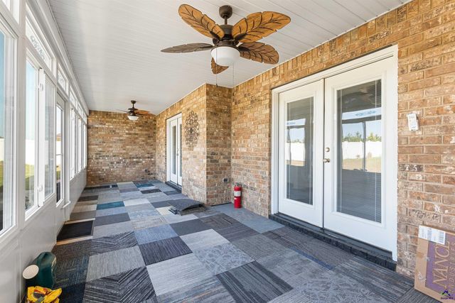 403 Lamplight Drive, Byron, GA 31008