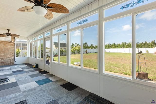 403 Lamplight Drive, Byron, GA 31008