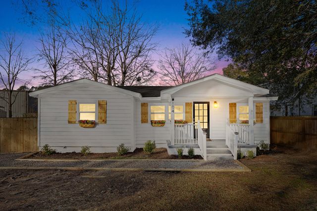104 Atlantic Street, Summerville, SC 29483
