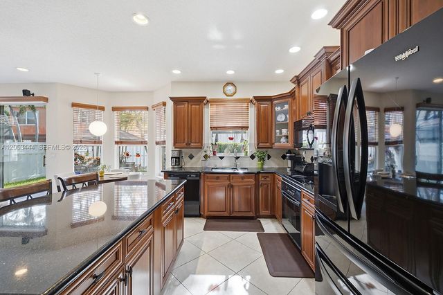 5242 SW 158th Ave, Miramar, FL 33027
