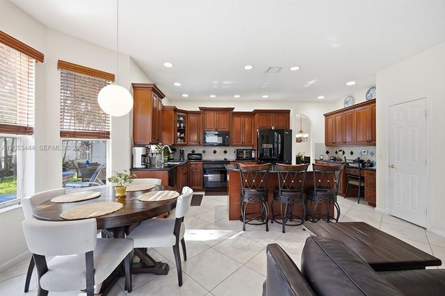 5242 SW 158th Ave, Miramar, FL 33027