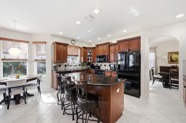 5242 SW 158th Ave, Miramar, FL 33027