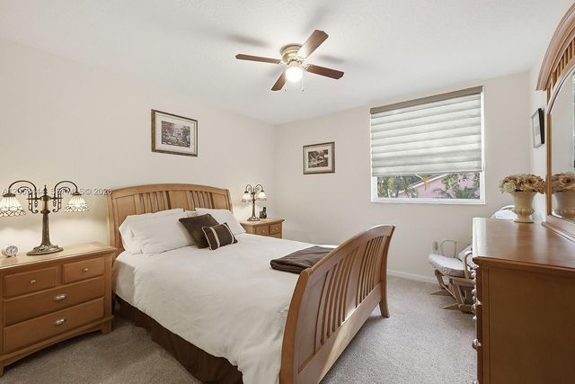 5242 SW 158th Ave, Miramar, FL 33027