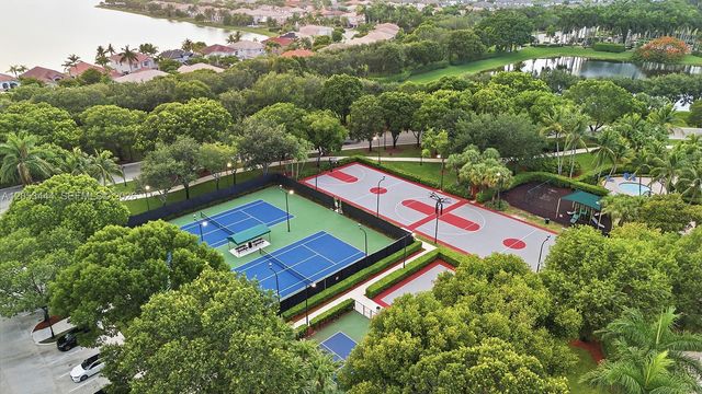 5242 SW 158th Ave, Miramar, FL 33027
