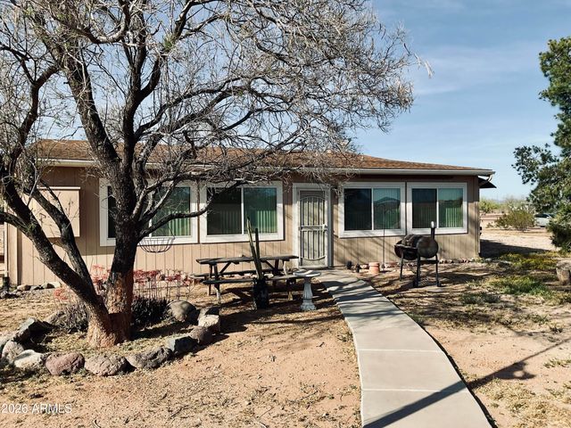 25131 W Gambit Trail, Wittmann, AZ 85361