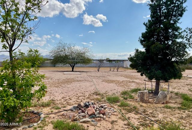 25131 W Gambit Trail, Wittmann, AZ 85361