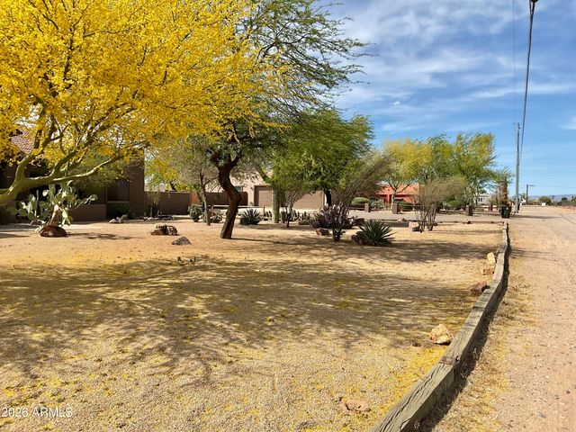 25131 W Gambit Trail, Wittmann, AZ 85361