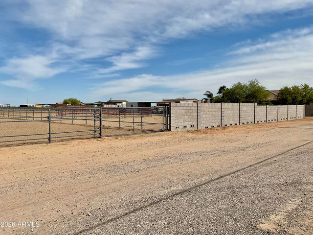 25131 W Gambit Trail, Wittmann, AZ 85361