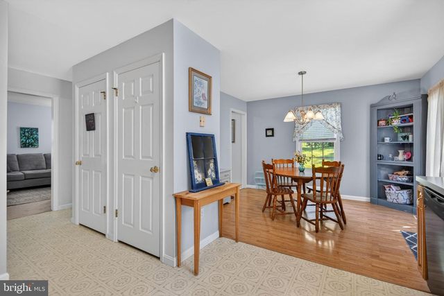 40 BATTENS CIR, Leola, PA 17540