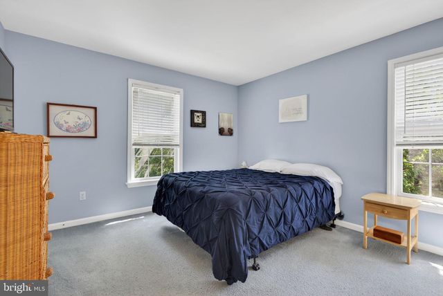 40 BATTENS CIR, Leola, PA 17540