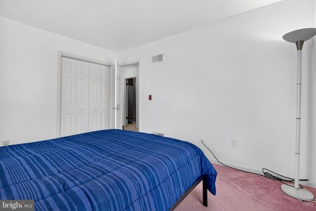 40 BATTENS CIR, Leola, PA 17540
