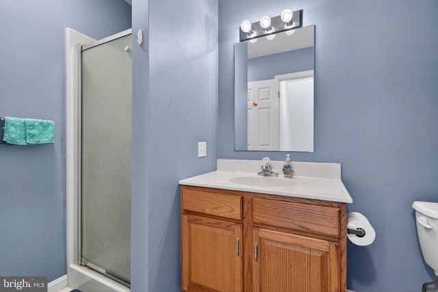 40 BATTENS CIR, Leola, PA 17540