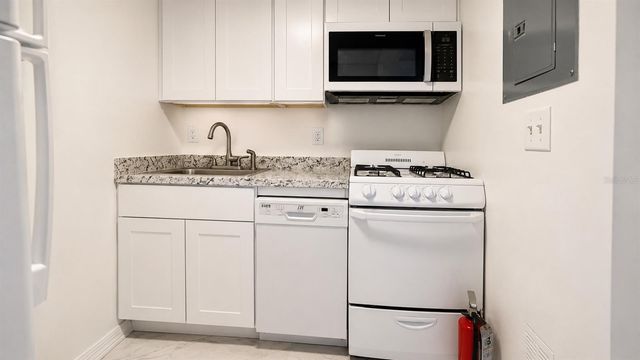 120 BLUE POINT WAY 170, Altamonte Springs, FL 32701