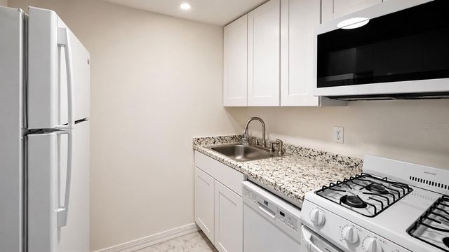 120 BLUE POINT WAY 170, Altamonte Springs, FL 32701