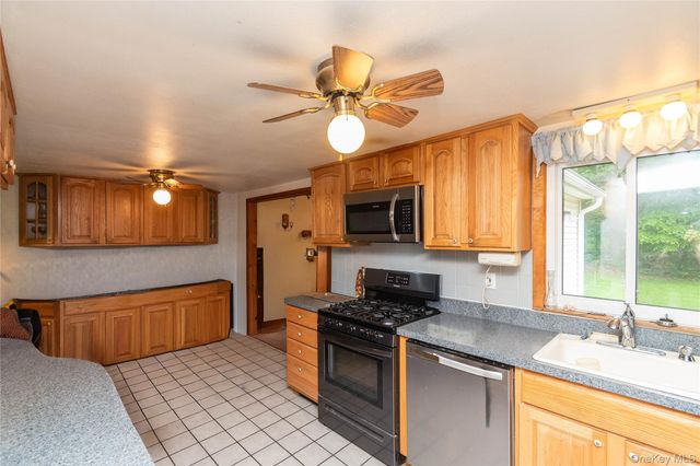 35 Windwood Drive, Newburgh, NY 12550