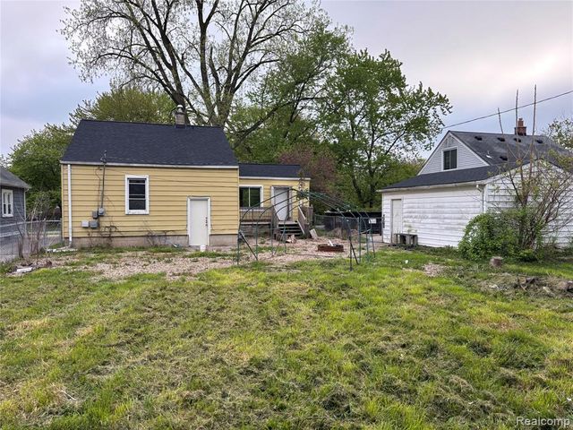 15839 Knight, Redford, MI 48239