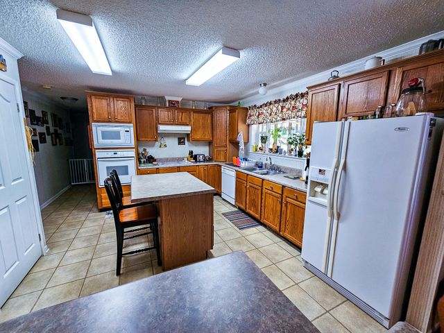 2869 Turkey Cut Road, Smoaks, SC 29481