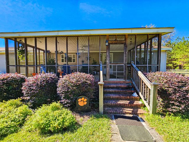 2869 Turkey Cut Road, Smoaks, SC 29481