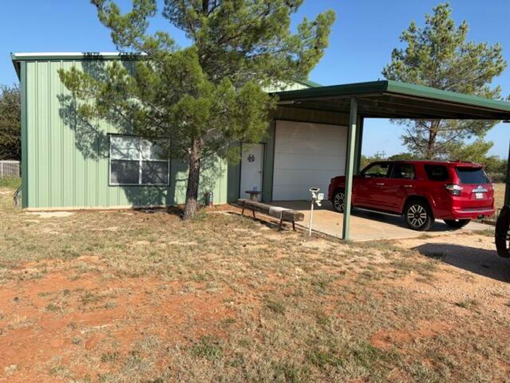 Image 1 of property listing at 2400 N Hwy 277, Blackwell, TX 79506
