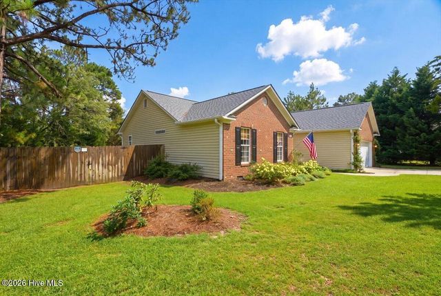 140 Crimson Court, Carthage, NC 28327