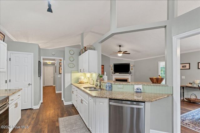140 Crimson Court, Carthage, NC 28327