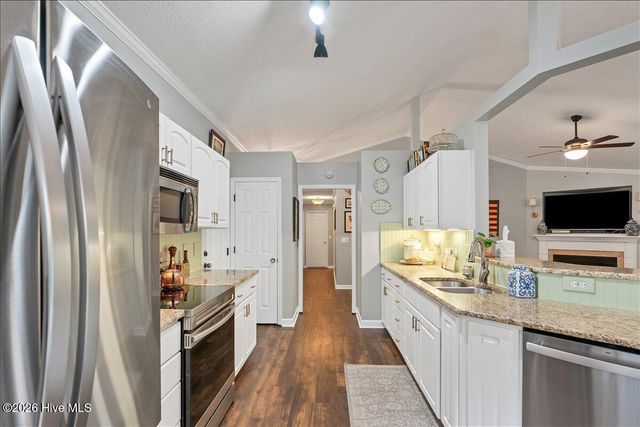 140 Crimson Court, Carthage, NC 28327