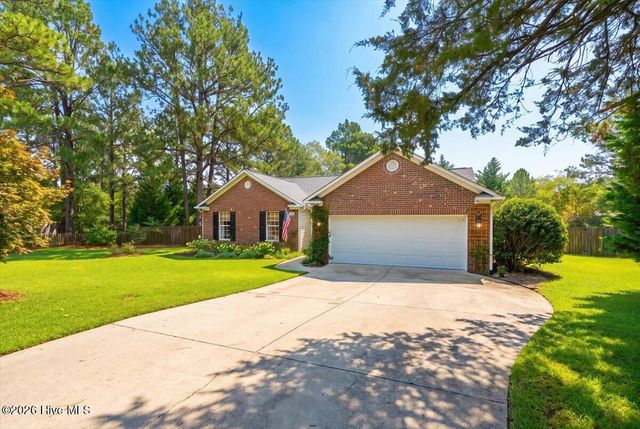140 Crimson Court, Carthage, NC 28327
