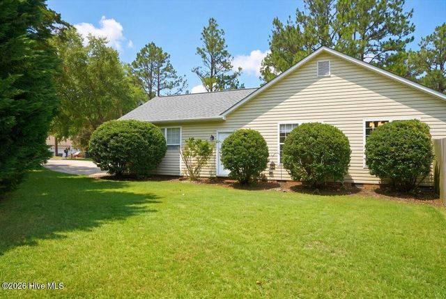 140 Crimson Court, Carthage, NC 28327