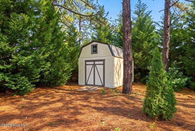 140 Crimson Court, Carthage, NC 28327
