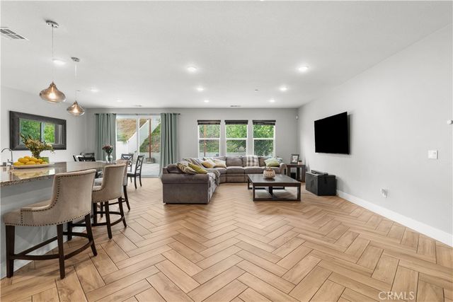 20948 Center Street, Riverside, CA 92507