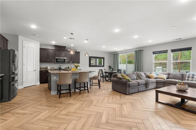 20948 Center Street, Riverside, CA 92507