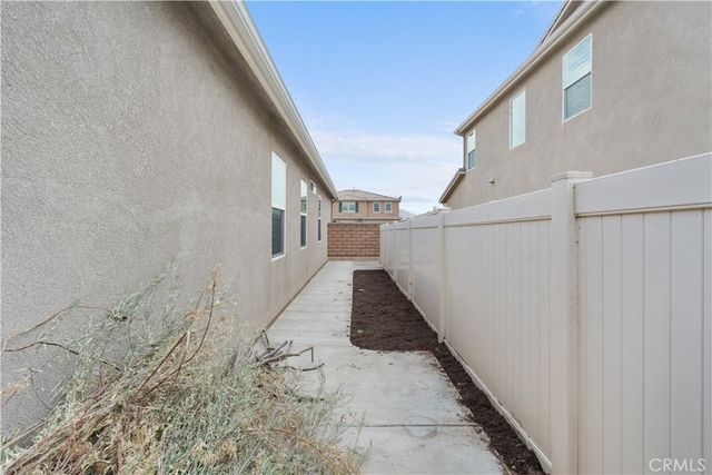 20948 Center Street, Riverside, CA 92507