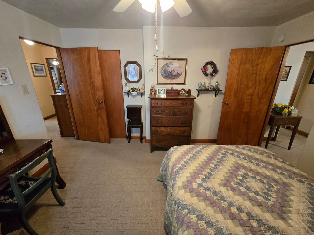 Image 38 of property listing at 21 Rushton Drive, Mt Vernon, IL 62864