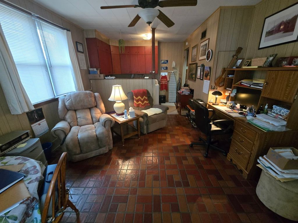 Image 40 of property listing at 21 Rushton Drive, Mt Vernon, IL 62864