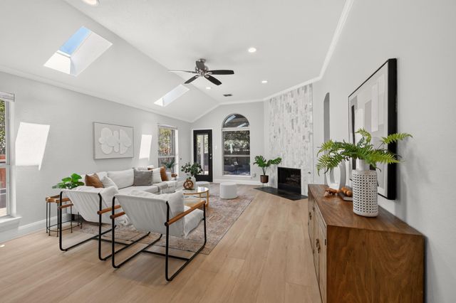 13536 Anarosa LOOP, Austin, TX 78727