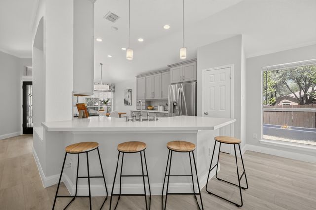 13536 Anarosa LOOP, Austin, TX 78727