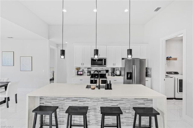 3305 NW 1st TER, Cape Coral, FL 33993
