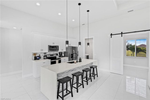 3305 NW 1st TER, Cape Coral, FL 33993