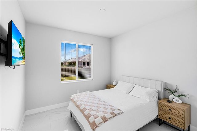 3305 NW 1st TER, Cape Coral, FL 33993