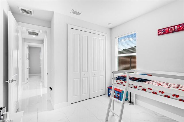 3305 NW 1st TER, Cape Coral, FL 33993