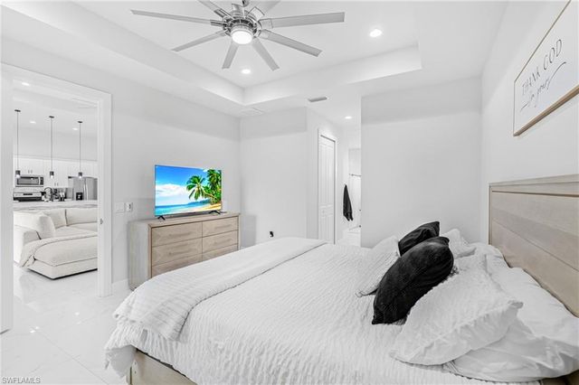3305 NW 1st TER, Cape Coral, FL 33993