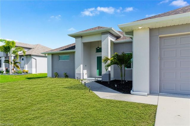 3305 NW 1st TER, Cape Coral, FL 33993