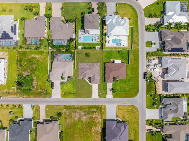 3305 NW 1st TER, Cape Coral, FL 33993