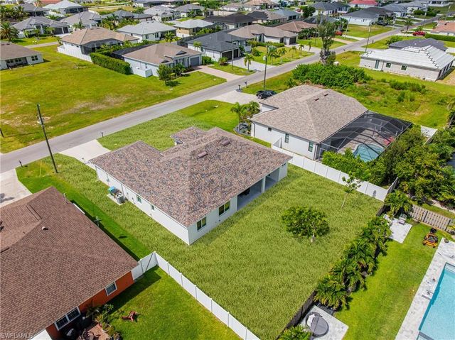3305 NW 1st TER, Cape Coral, FL 33993